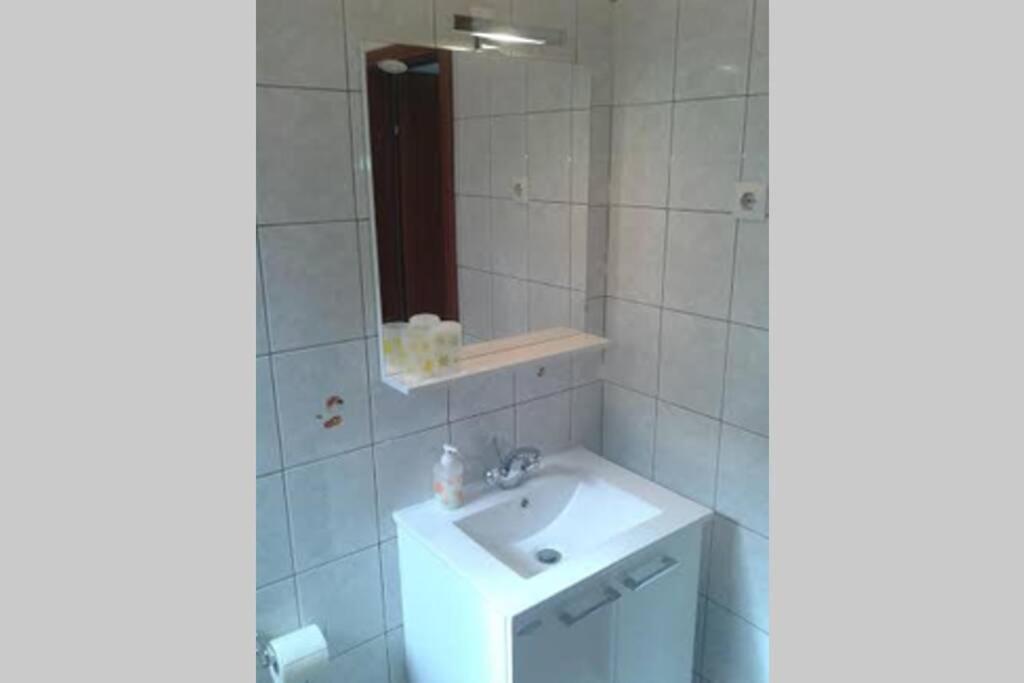 Studio Ground Floor With Terace Brela Esterno foto